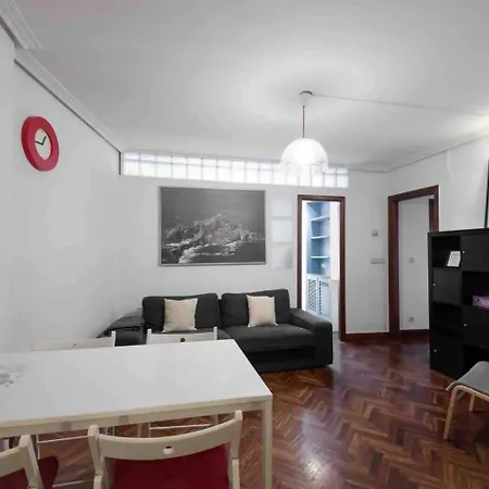 Ubicación Excelente Explorar La Región Apartamento